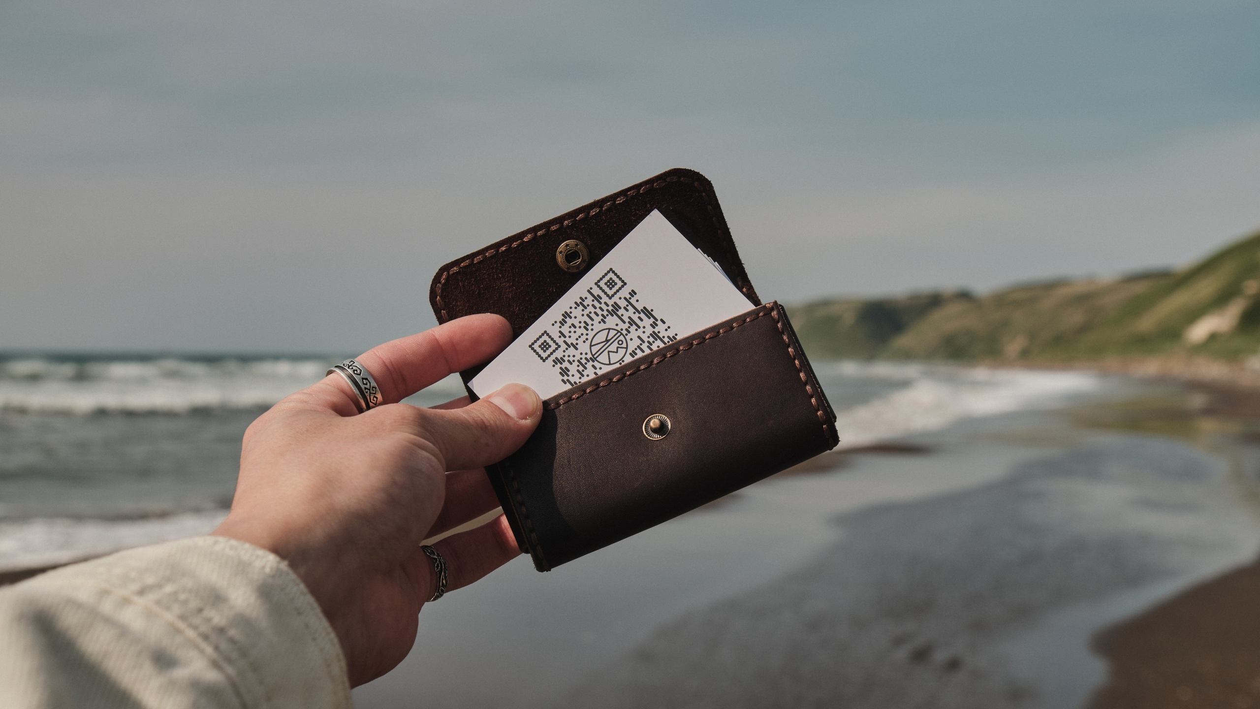 Business card holder