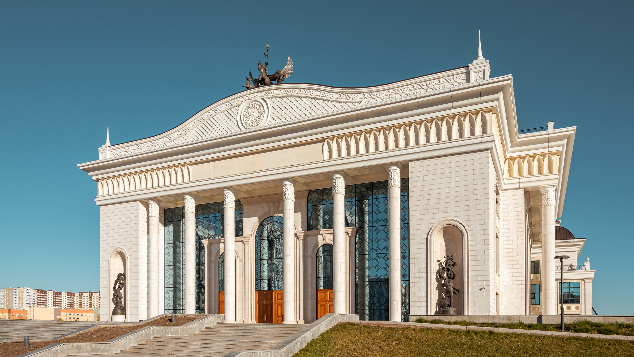 Казахский драматический театр