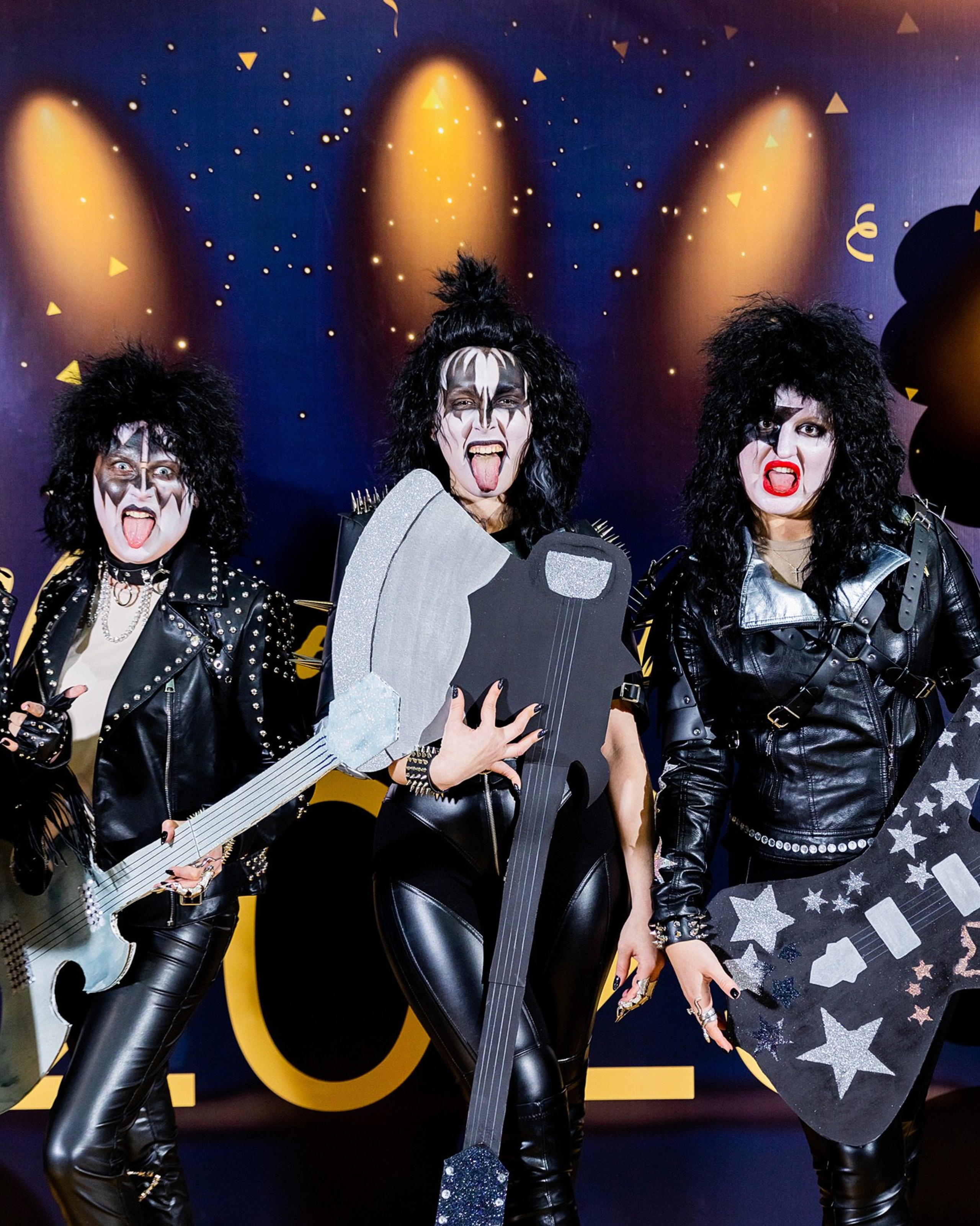 Костюмированный новогодний корпоратив.