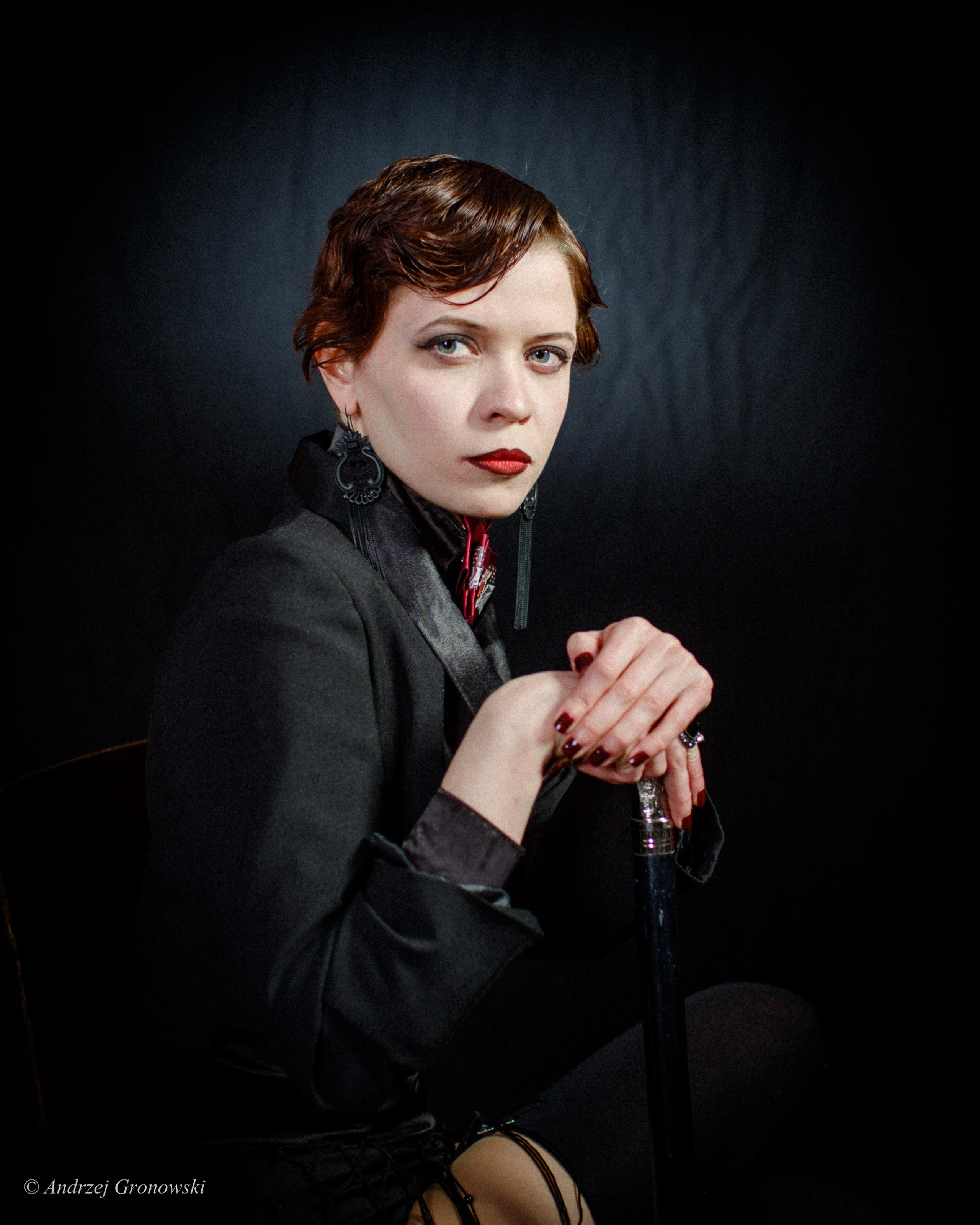 ЖЕНСКИЙ ПОРТРЕТ/студия