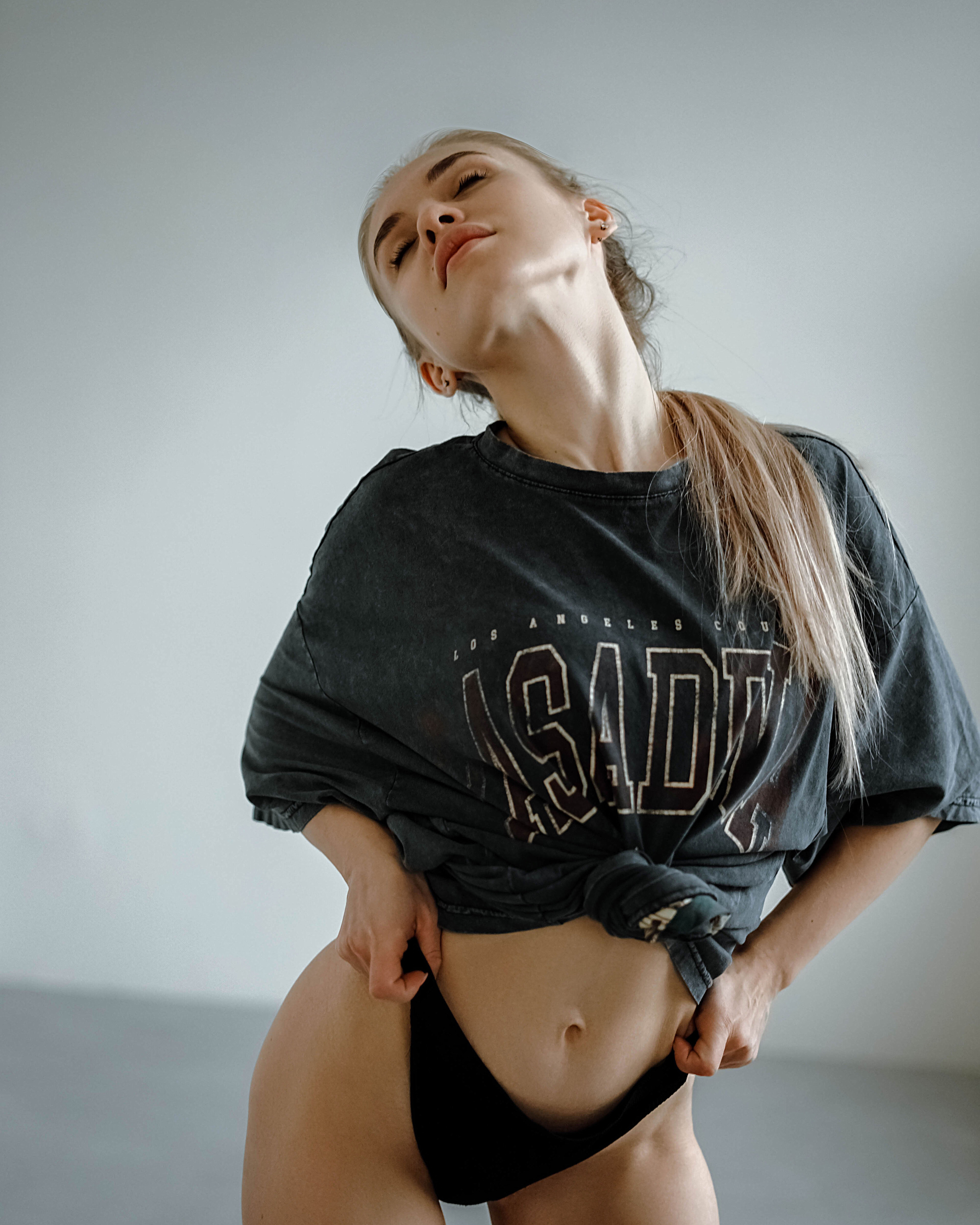 Катя (студийная съемка)