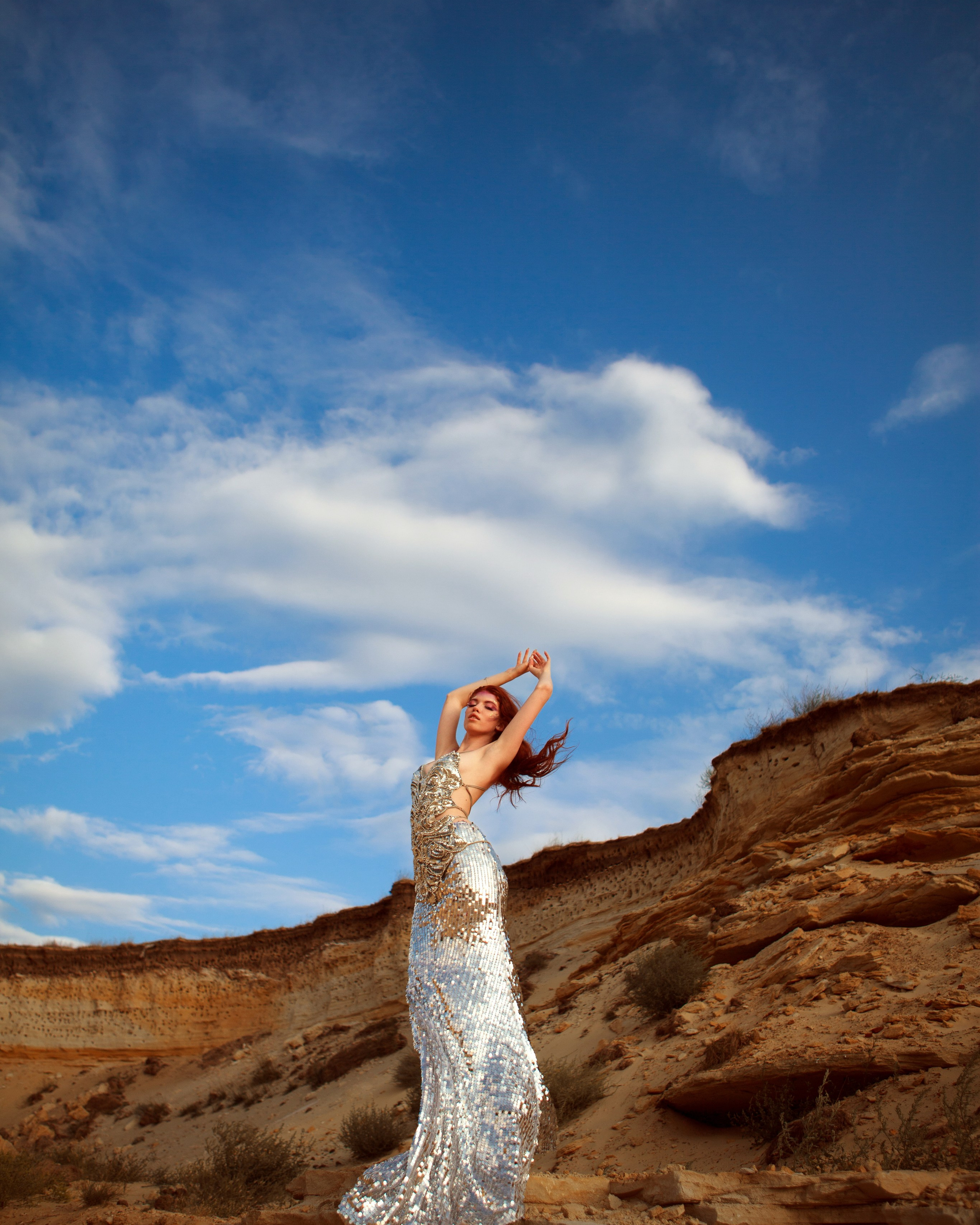 На песчаных барханах