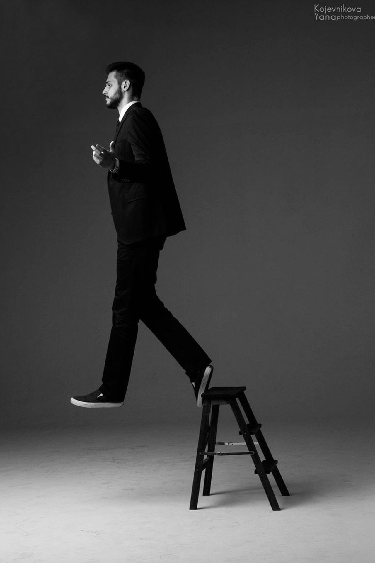 Позирование в фотосессии, куда деть руки и ноги на фото? Фотопозирование. Как позировать для фото?. Профессиональная фотосъемка в Крыму. Натуральные эмоции и живые кадры. Забронируйте дату прямо сейчас!