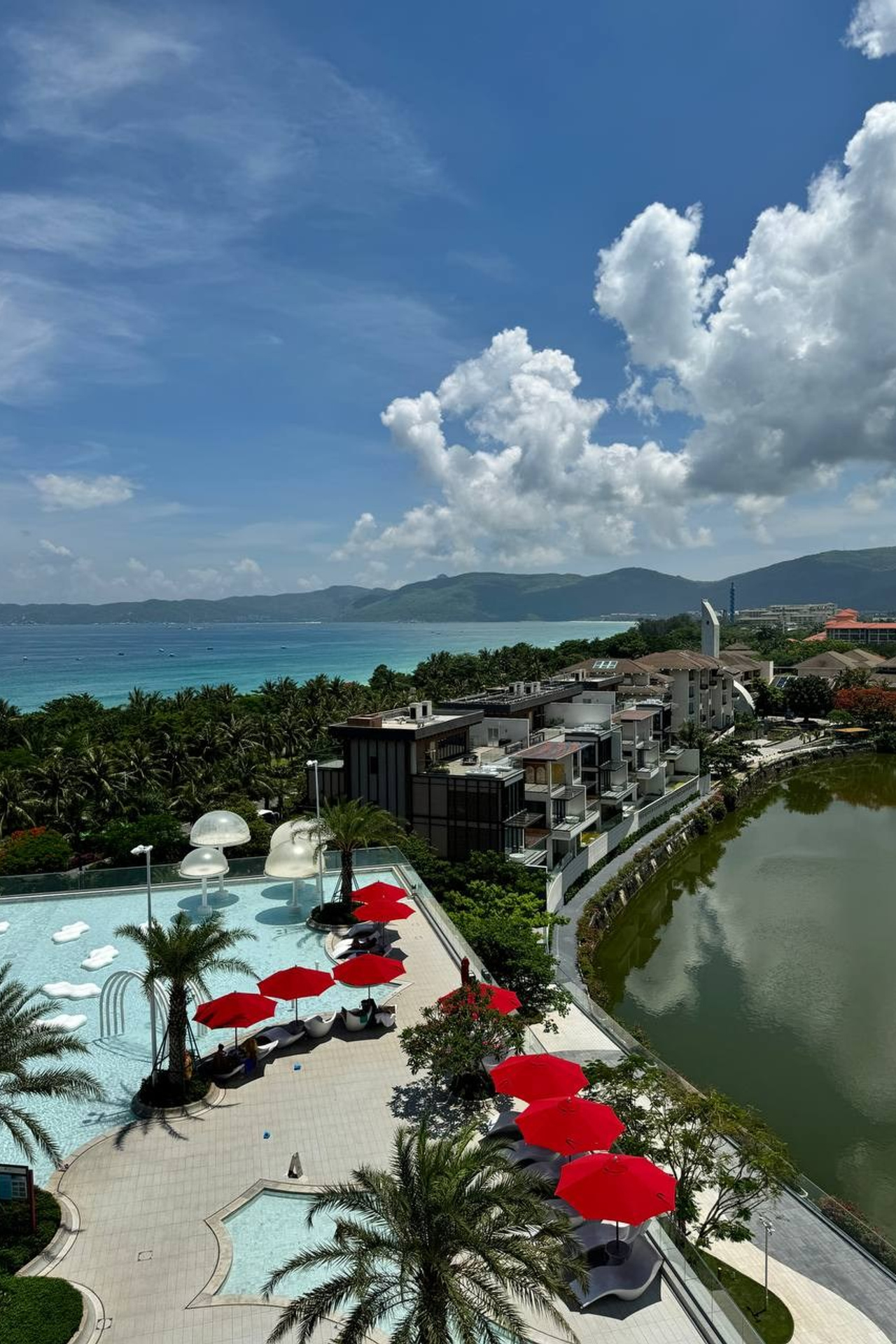 Hualuxe Resort Yalong Bay Sanya 5*