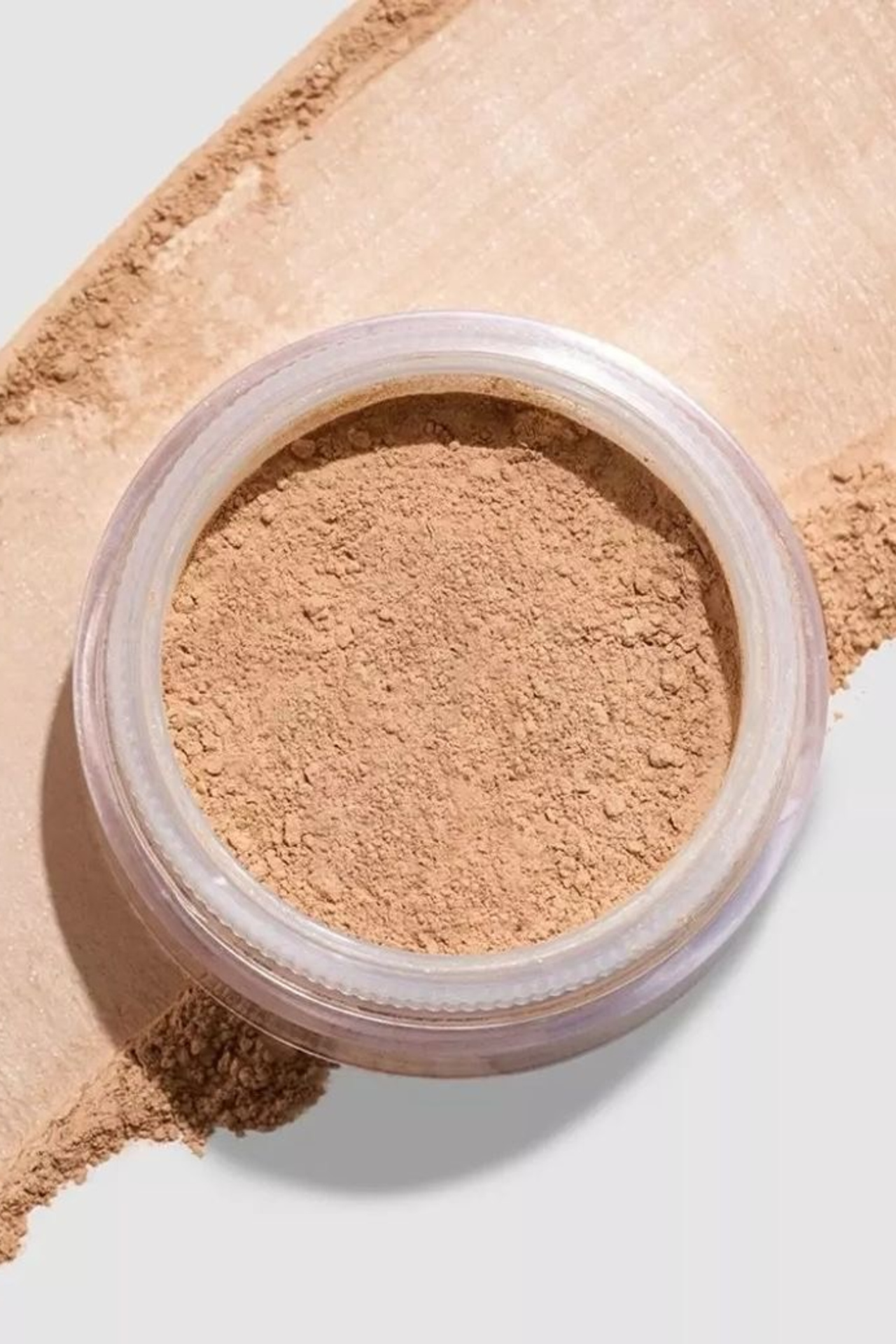 Многофункциональная пудра с увлажняющими свойствами