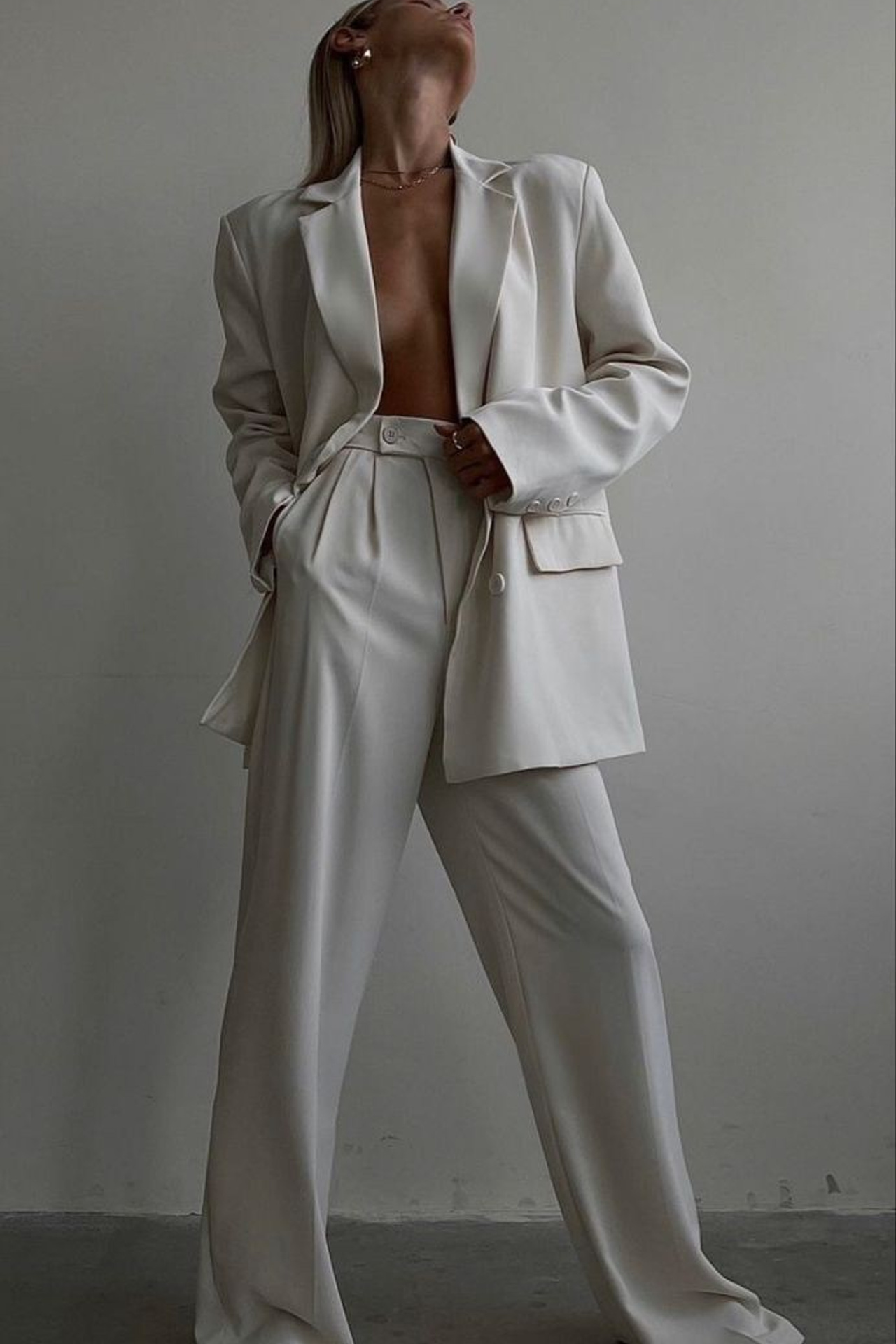 Предметная съемка для интернет магазина, референсы штанов женских|Sale