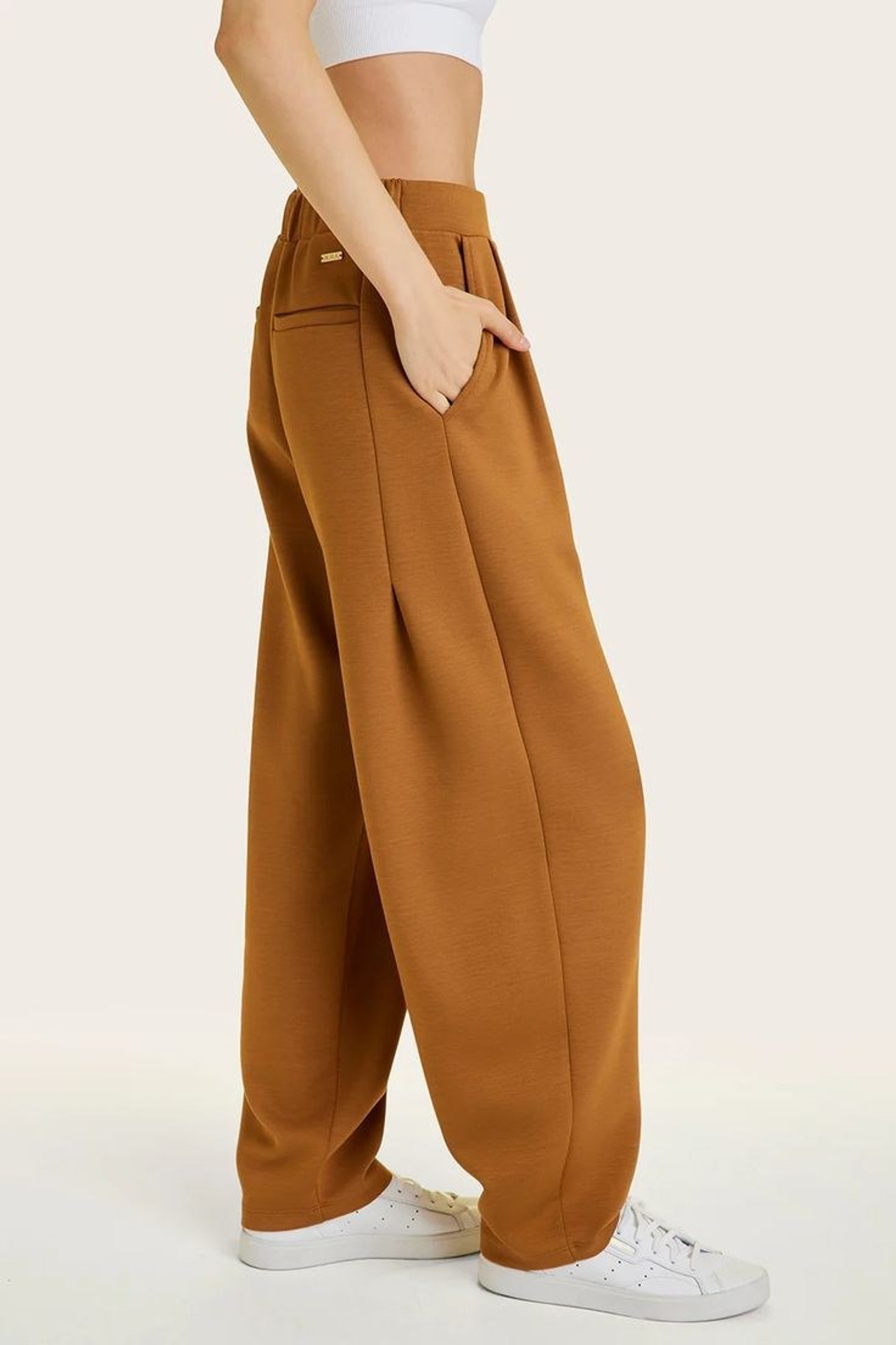 Предметная съемка для интернет магазина, референсы штанов женских|Sale