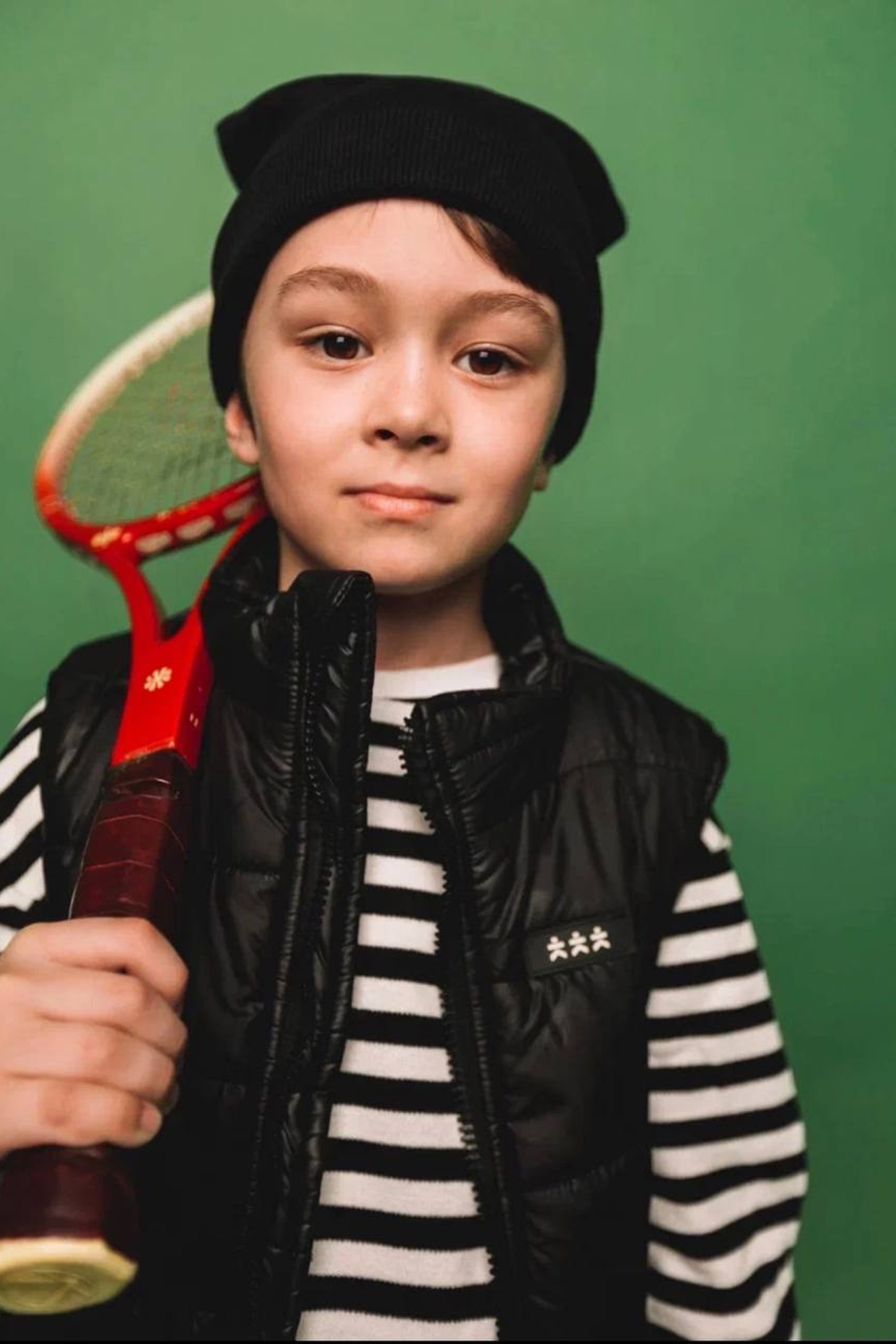 Модель мальчик для предметной съемки Давид А. Н. Новгород | Sale Easy