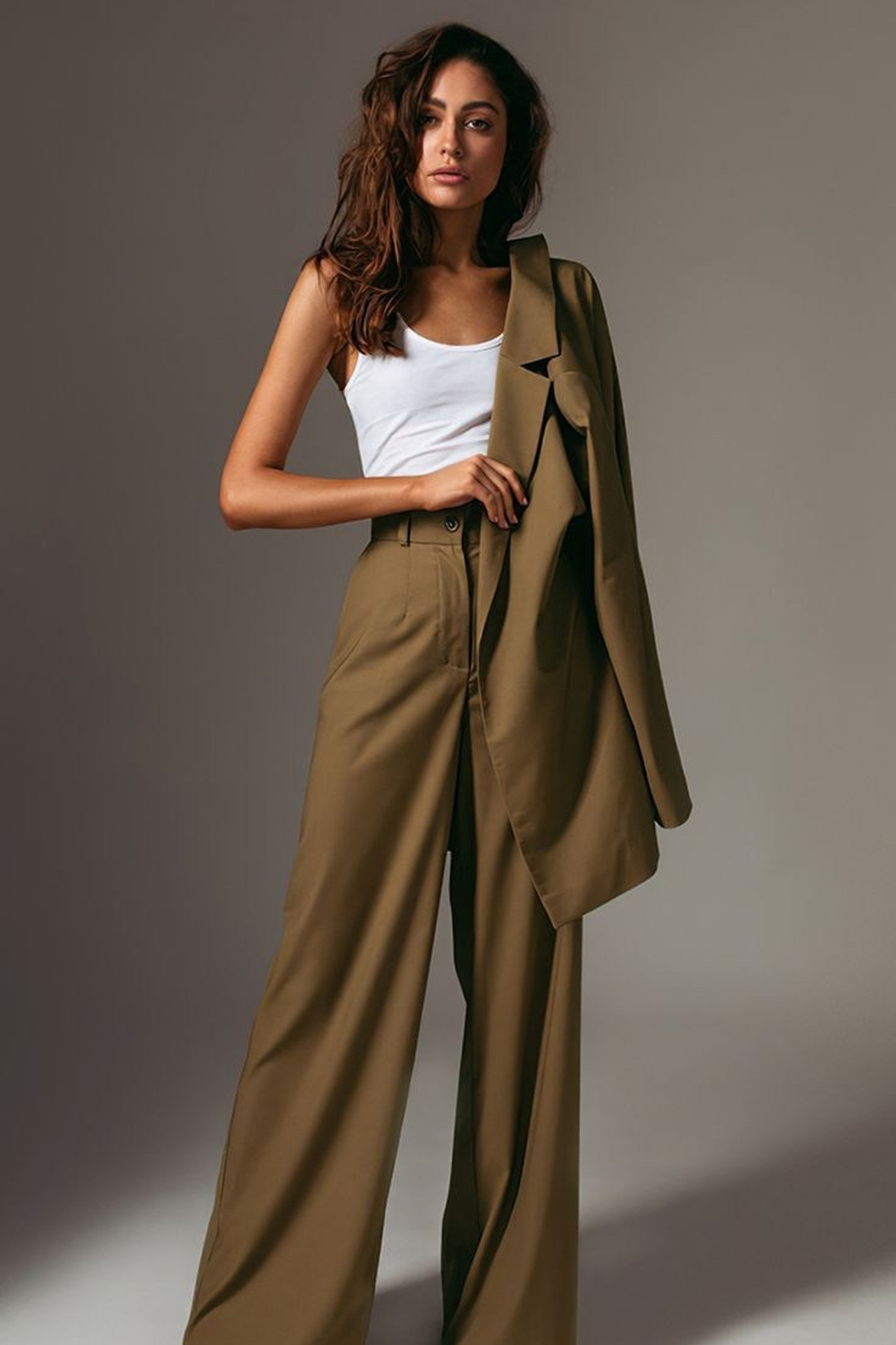 Предметная съемка для интернет магазина, референсы штанов женских|Sale