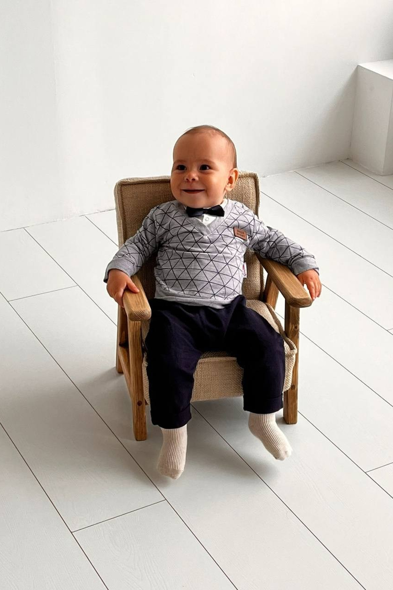 Модель для предметной съемки мальчик Арнель Казань| Sale Easy