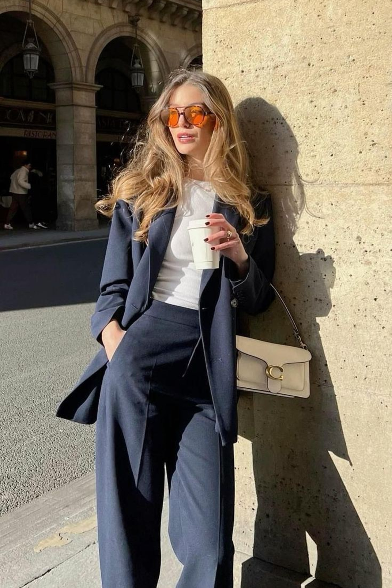 Предметная съемка для интернет магазина, референсы штанов женских|Sale