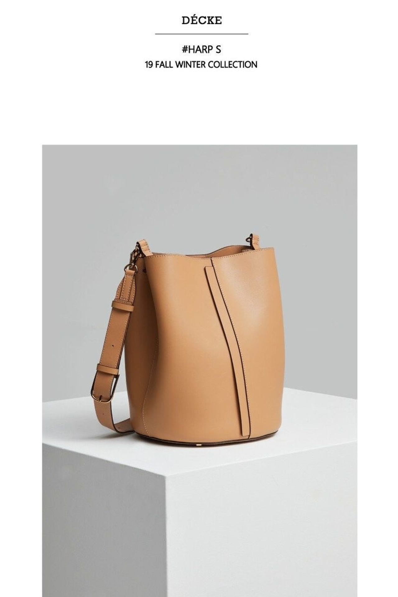 Пример женской сумки с акцентом на лаконичные линии и простоту.