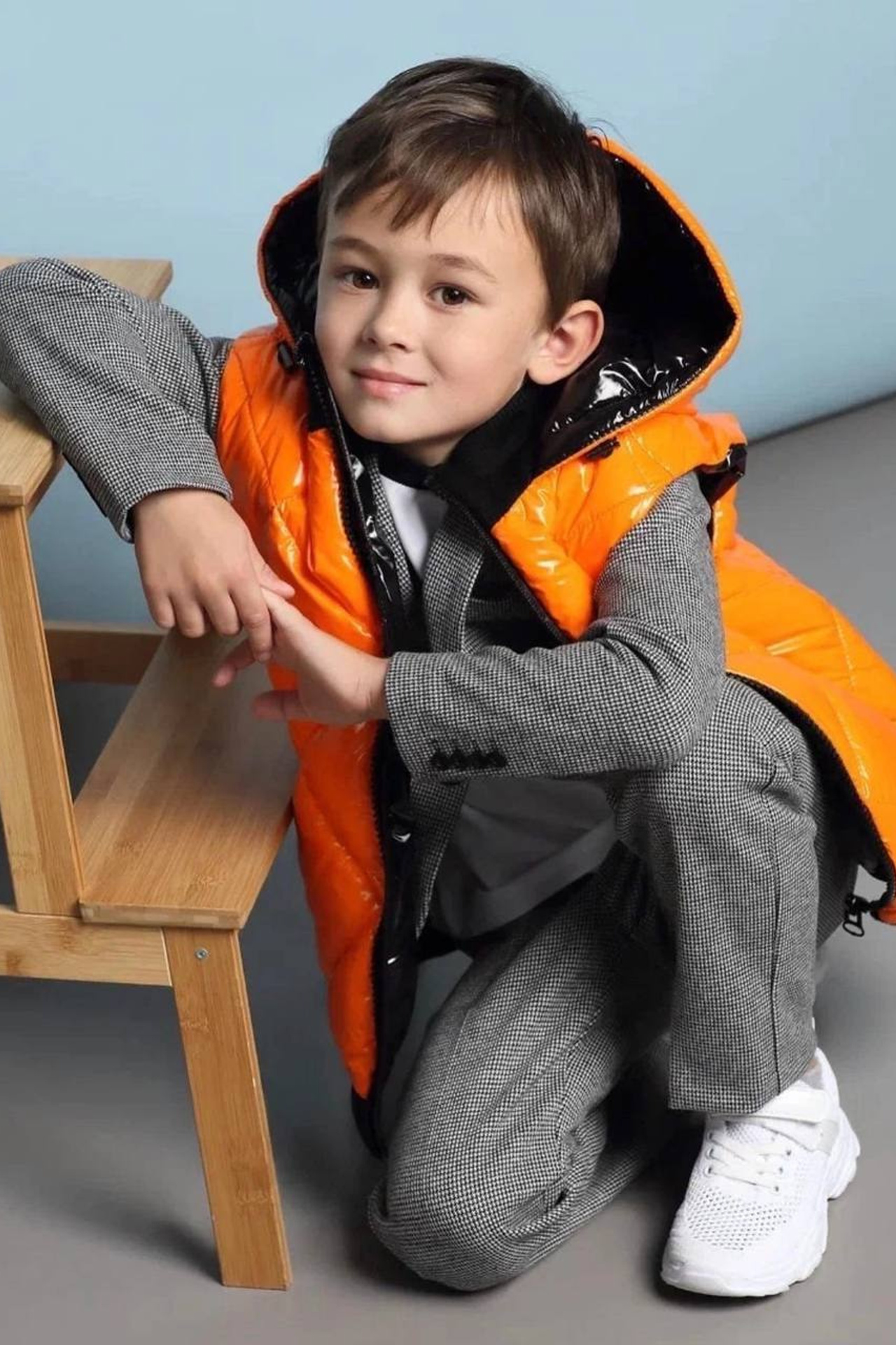 Модель мальчик для предметной съемки Давид А. Н. Новгород | Sale Easy