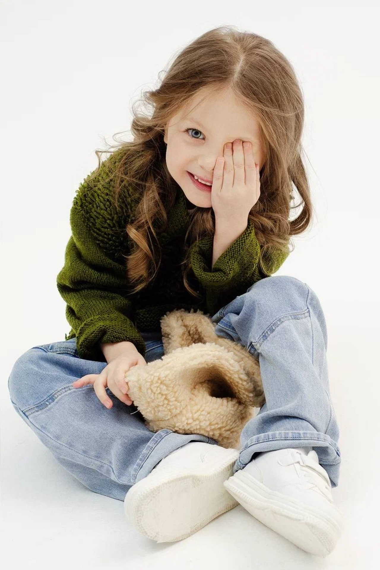 Модель девочка для предметной съемки Каролина А. Н.Новгород|Sale Easy