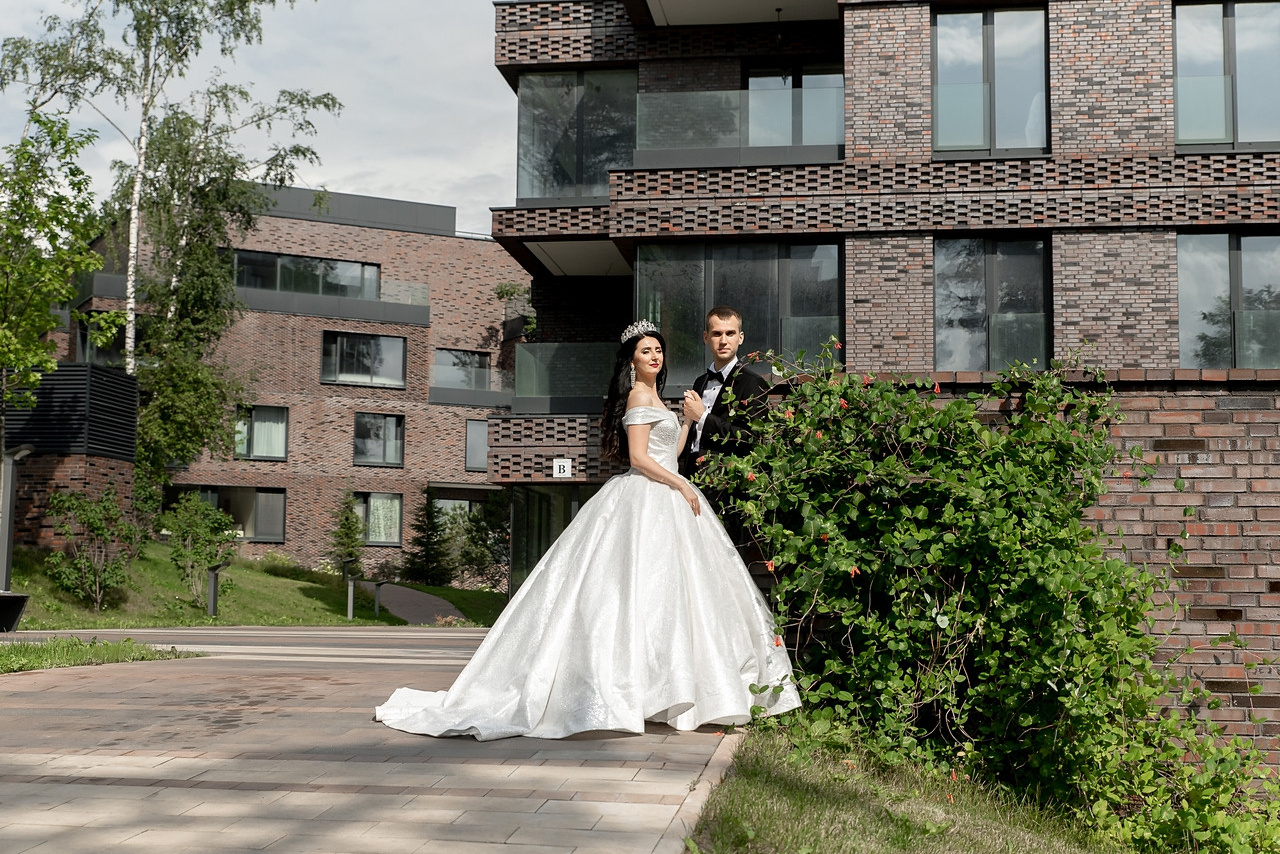 Необычное утро невесты и жениха в готическом стиле. Фотограф в Москве Сергей Гаварос
