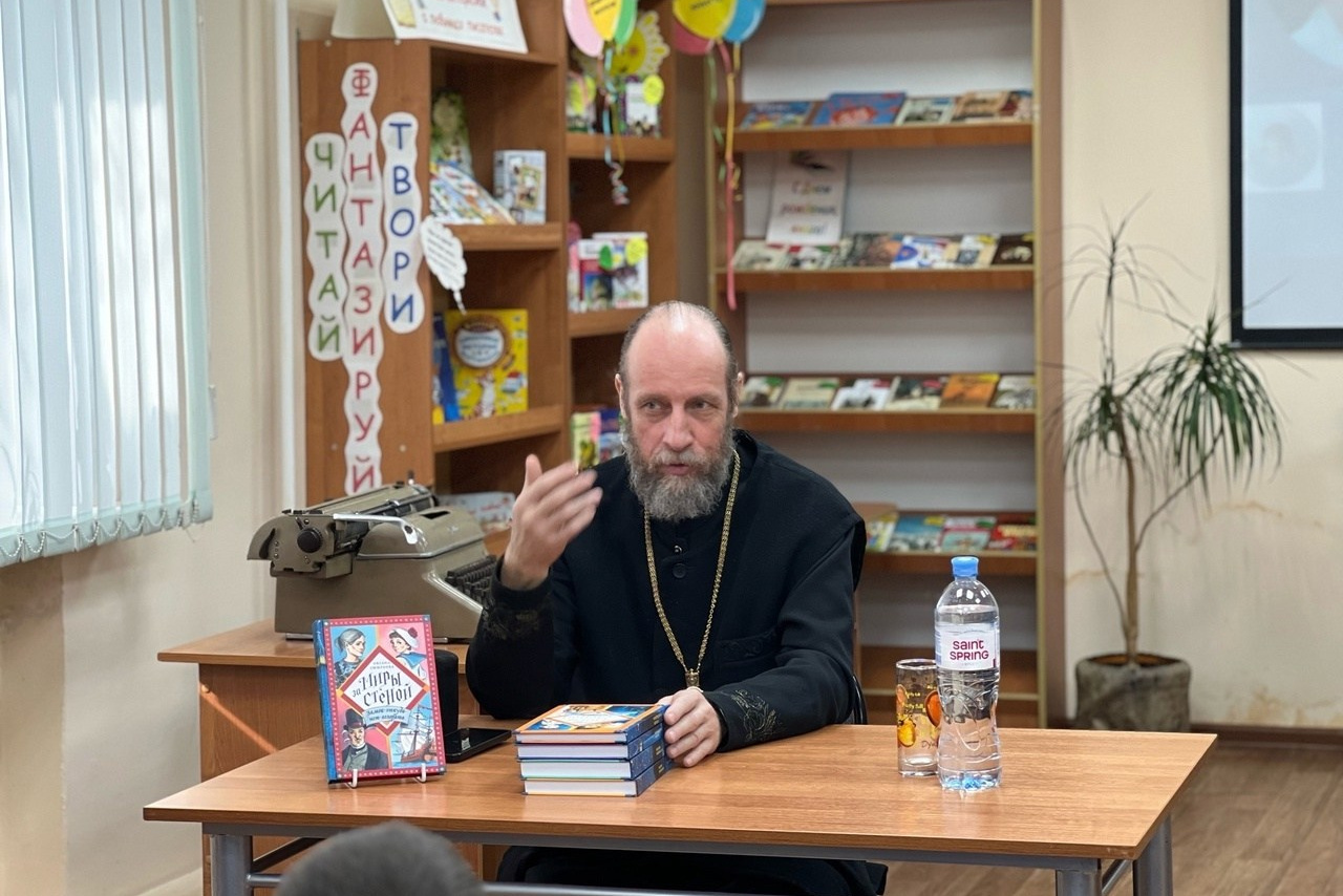 Клирик Всехсвятского храма посетил воспитанников центра «Возвращение». Саратовское Юго-Западное благочиние