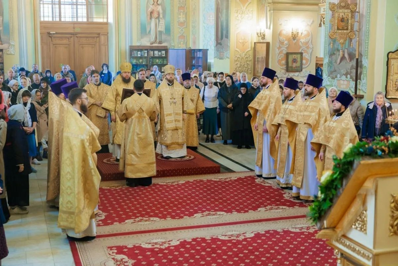 Настоятель храма принял участие в Архиерейском Богослужении в Свято- Никольском мужском монастыре г. Саратова. Георгиевское благочиние