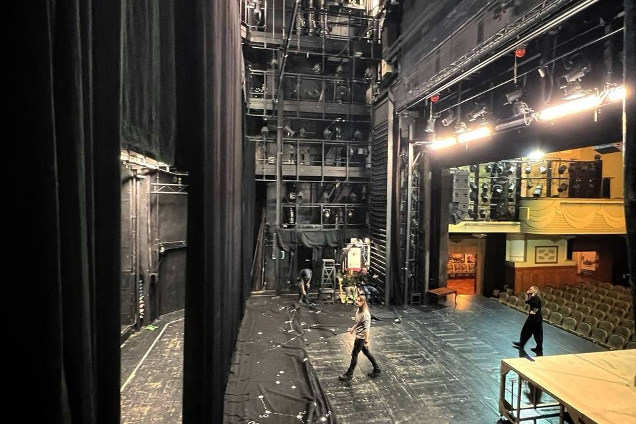 Декорации для спектакля «Принцесса на горошине» | Калининградский Драматический Театр. История занавеса. Превращаем идею в технологию