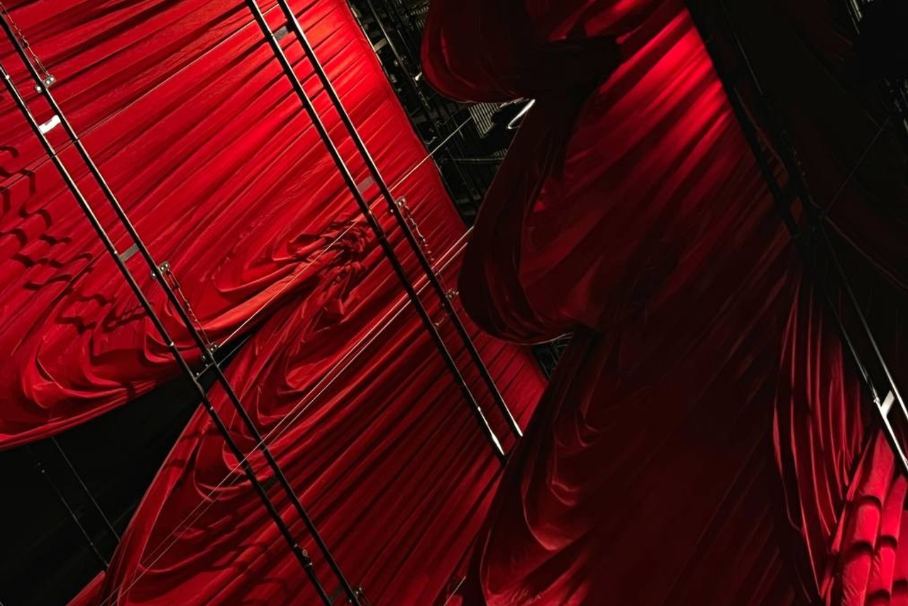 Мягкие декорации для спектакля «Две Анны» | БДТ им. Товстоногова. История занавеса. Превращаем идею в технологию