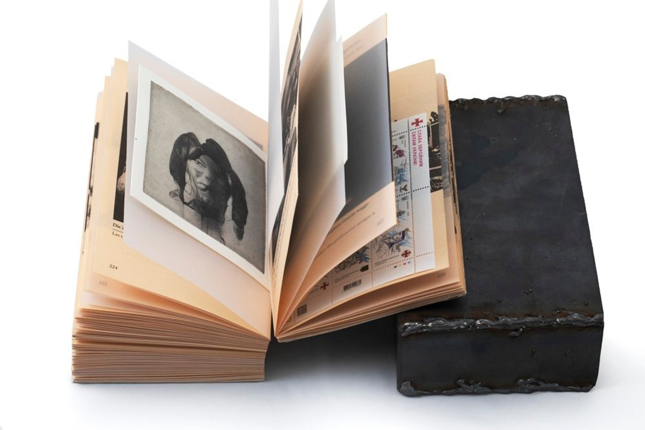 Книга «ETERNAL U» Хьюберта Хумки. Private image
