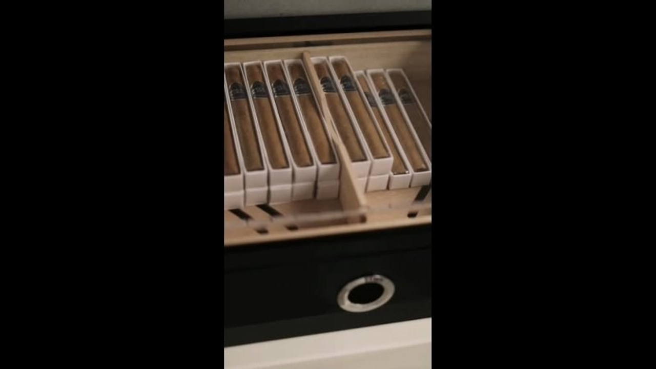 Реклама, контент. Фотограф и видеограф Анна Жагорина