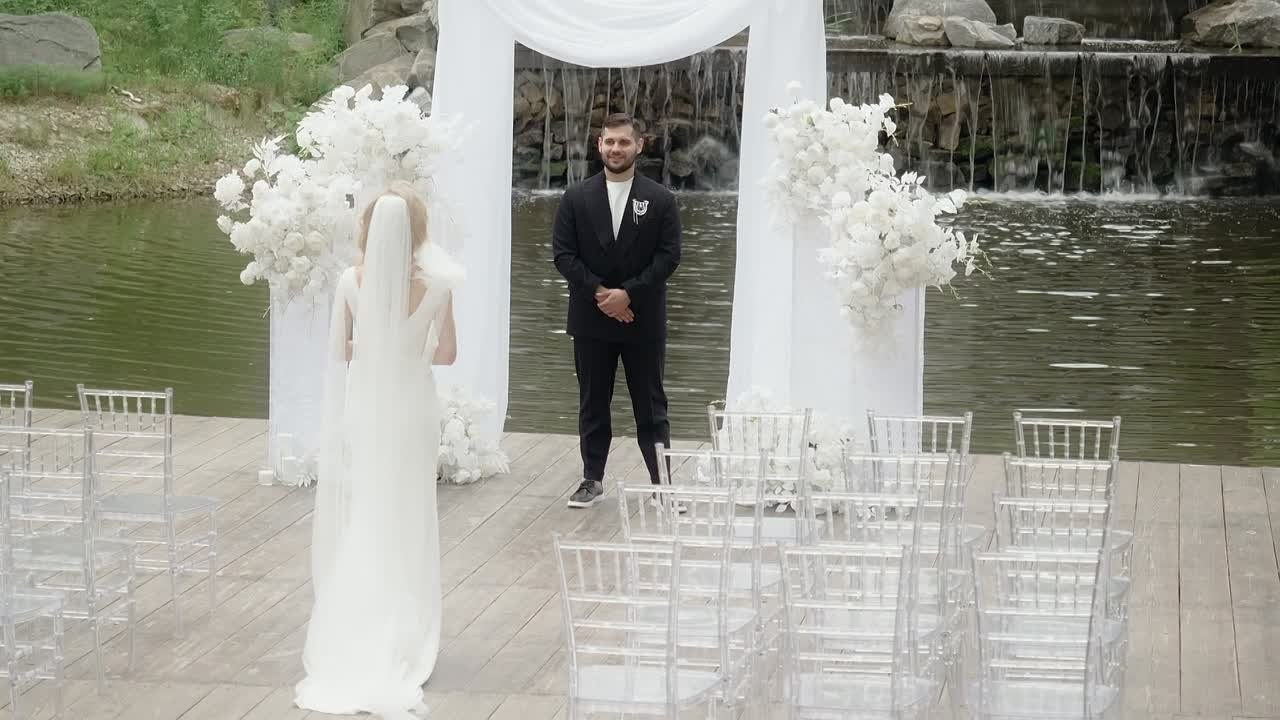 Свадебное видео. Коммерческий и свадебный видеограф в Тюмени Марина Сысоева