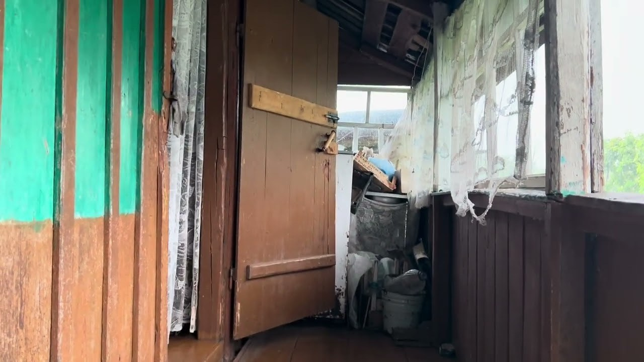 Видео инсталляция «Незаметное чувство обреченности.». Лилия Ким. Междисциплинарный художник