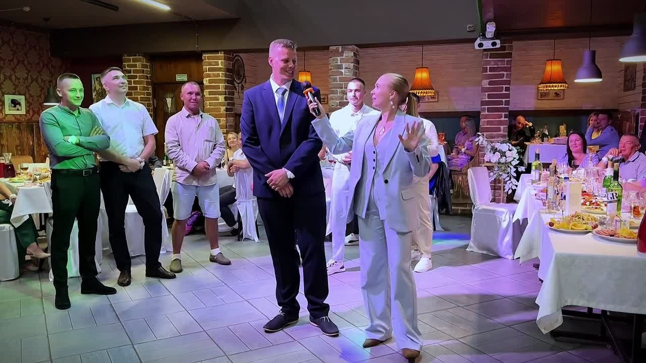 Ведущая на свадьбу Мария Снегур. Ведущий, Тамада, DJ, фото в Перми. Хорошее настроение