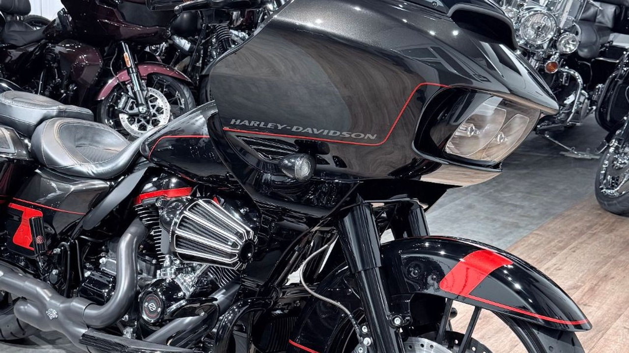2018 СVO Rоad Glide 117 Blасk Еаrth Vivid Вlасk. Hello Davidson, Москва. Только хорошие мотоциклы…