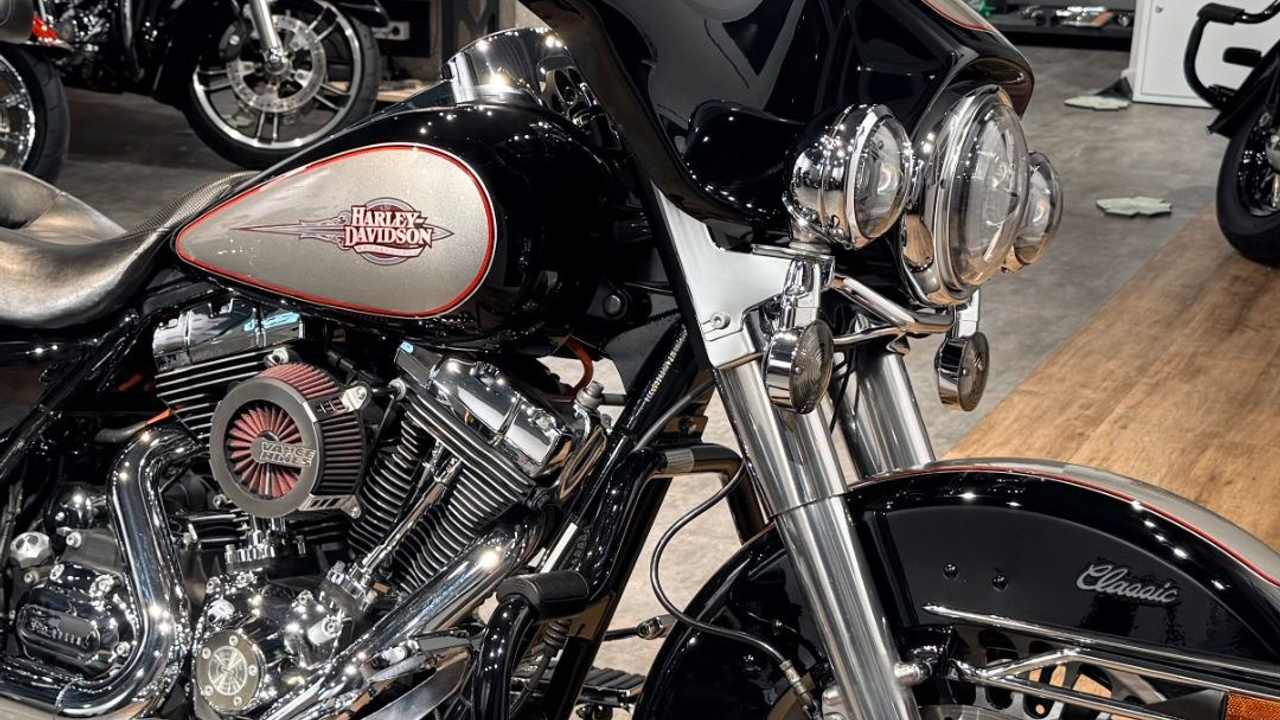 2008 Electra Glide Black Pearl ABS (VIN *5HD*8999). Hello Davidson, Москва. Только хорошие мотоциклы…