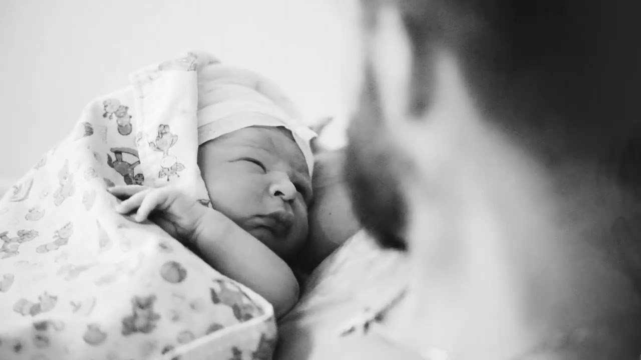 Birth photographer Austin, TX | Raw, powerful, & unfiltered storytelling | Anny Smirnova