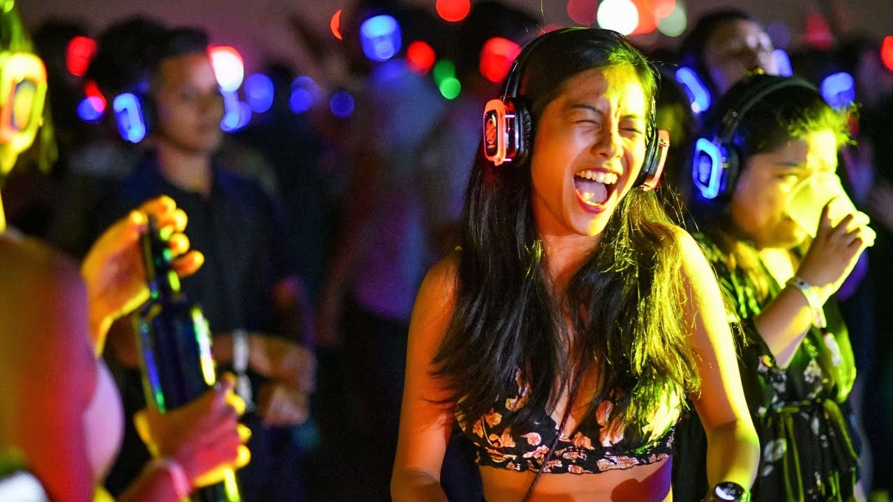 Silent Disco. Арт-группа СТРОКА