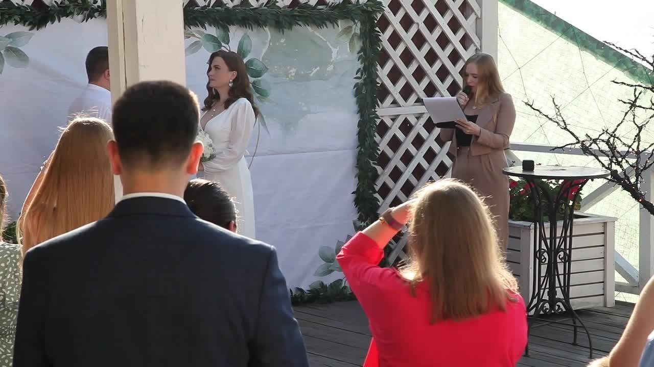 Ведущая на свадьбу Мария Снегур. Ведущий, Тамада, DJ, фото в Перми. Хорошее настроение