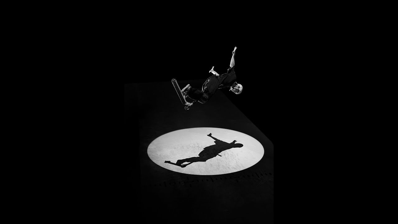 Самокат в кругу. Creative photographer Denis Klero