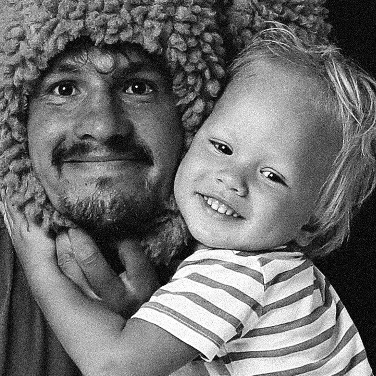 Фон «Волжский песочек» в фотостудии автопортрета ч/б и цвет. Self-portrait studio in Samara