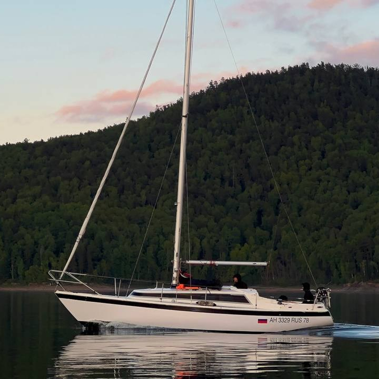 Винга. RestPlace — парусные, премиум яхты, катера — аренда Красноярск