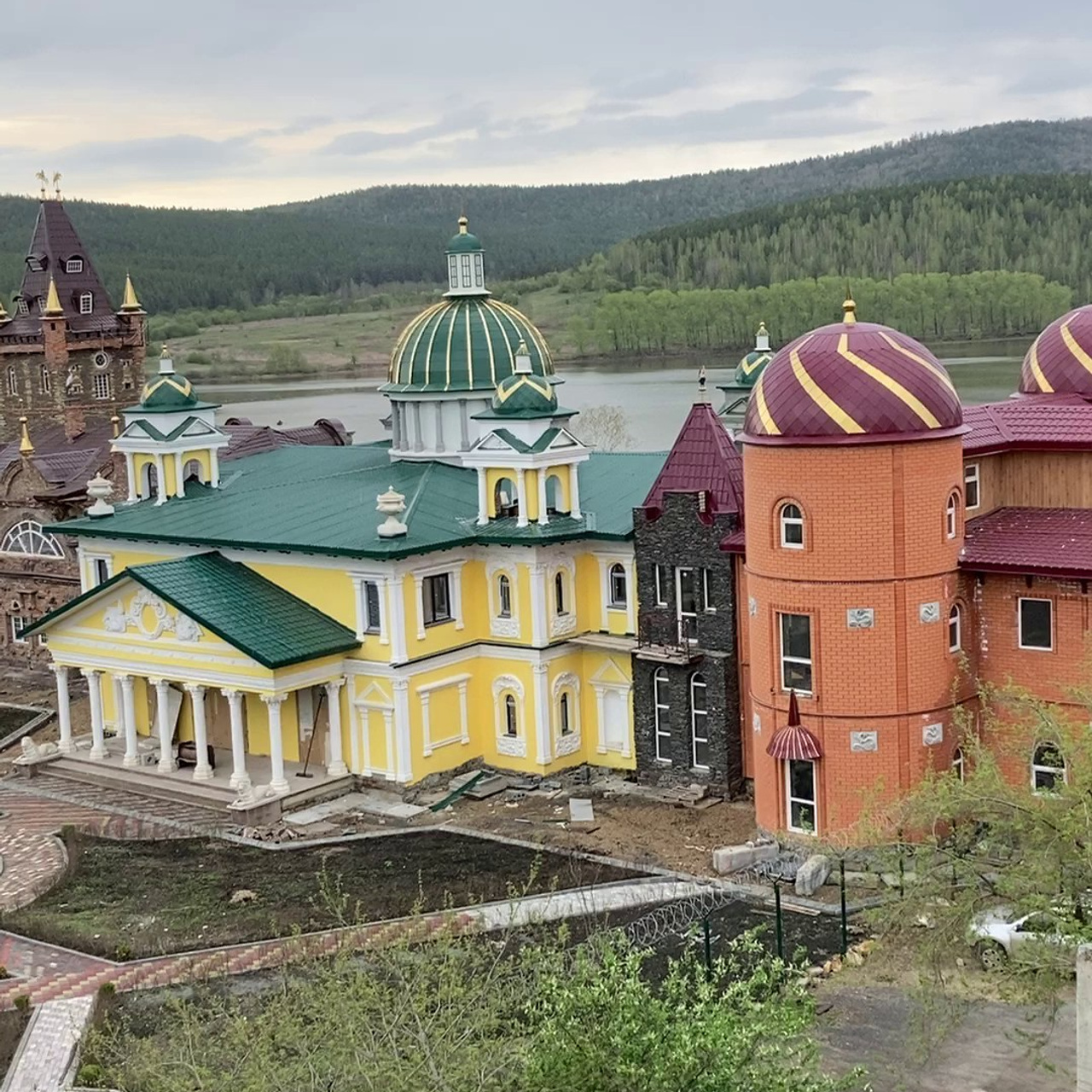 Идем на восток. Портретный фотограф Москва, репортаж и естественная постановка