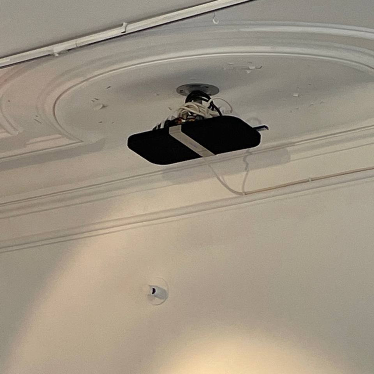 АУДИОВИЗУАЛЬНАЯ ИНСТАЛЛЯЦИЯ