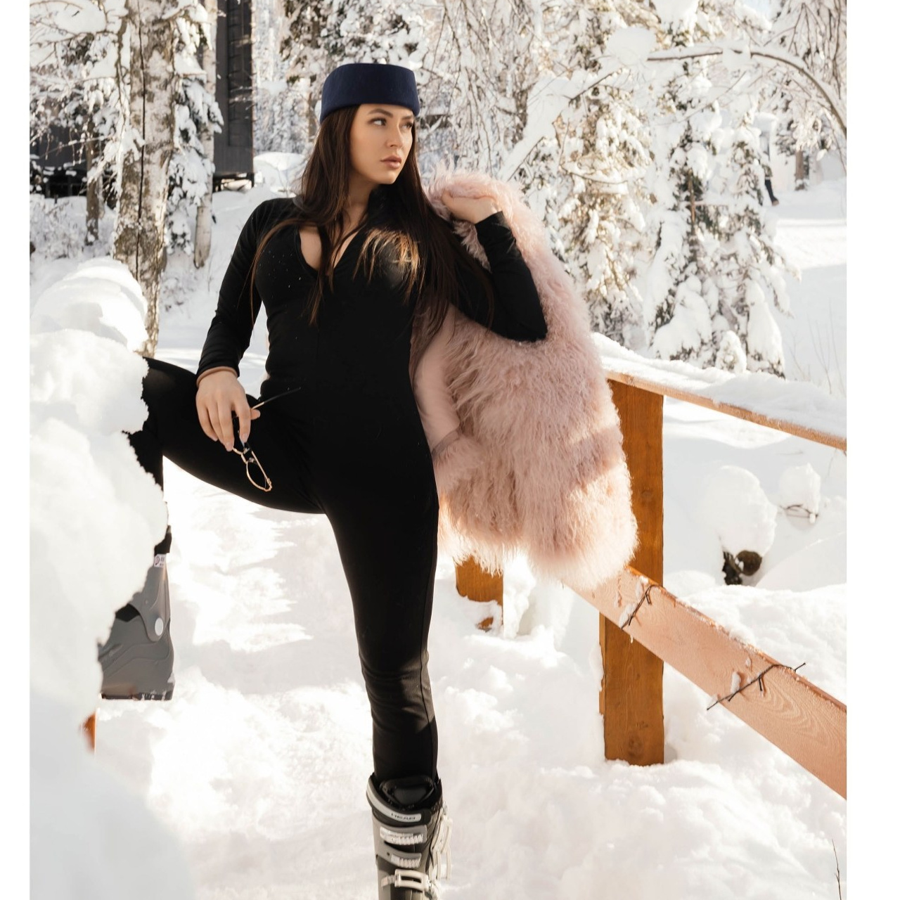 Публикации в журналах. Anika Moc