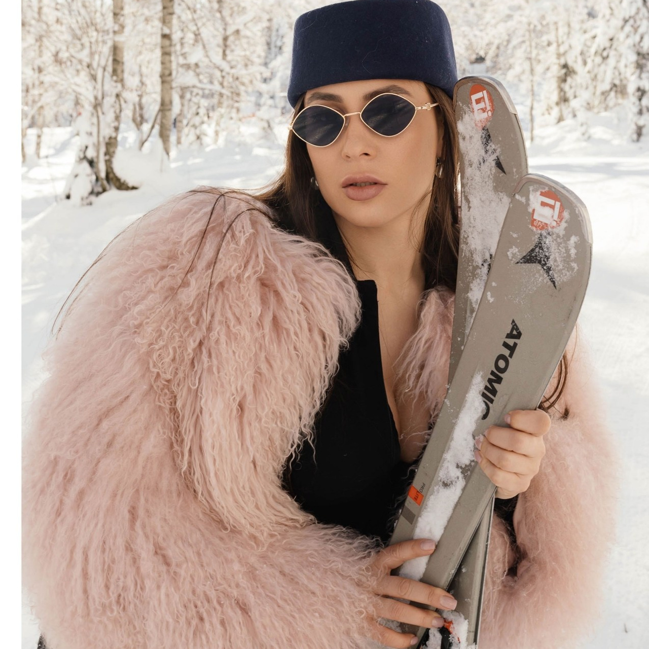 Публикации в журналах. Anika Moc