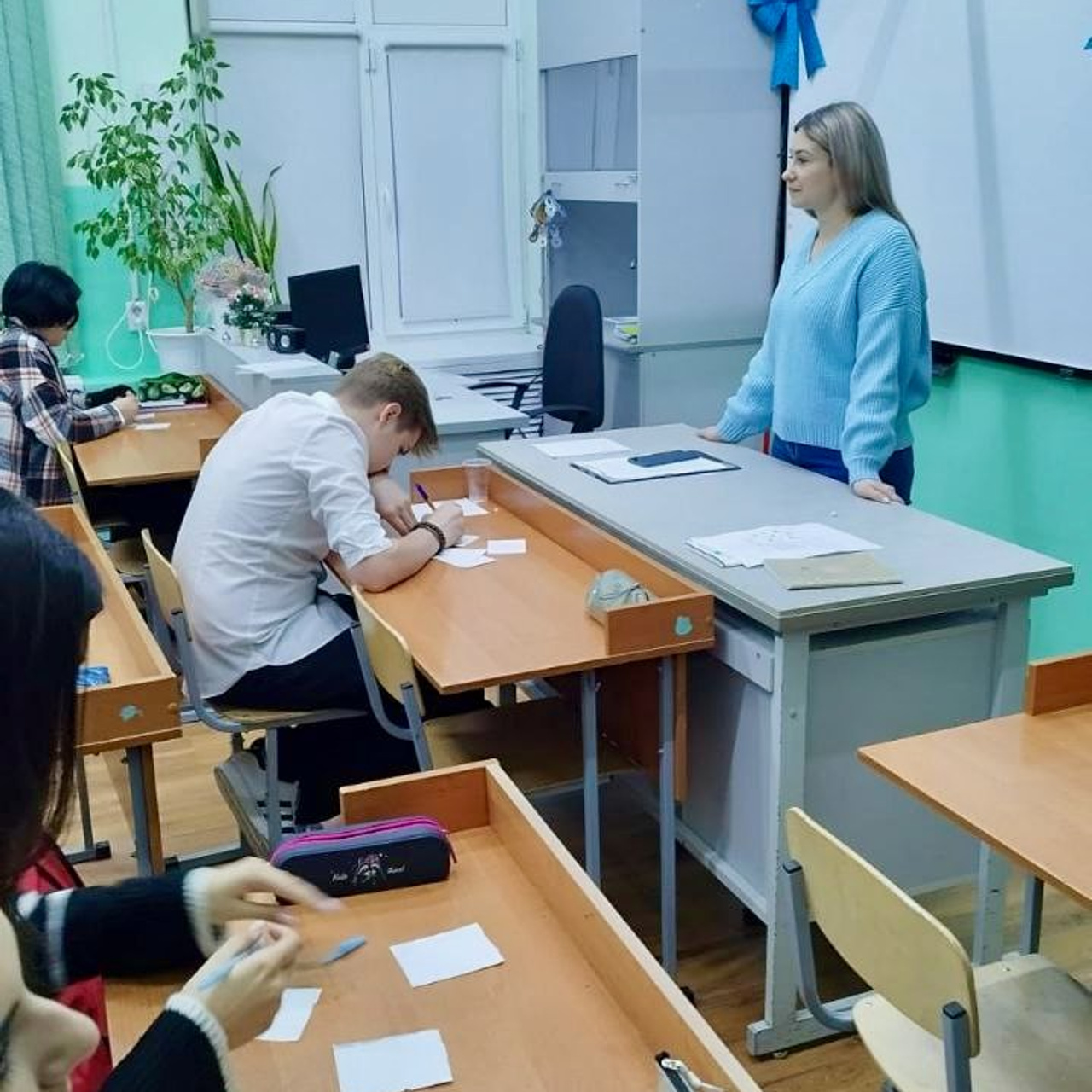 Не стой у опасной черты. Новотитаровский Дом культуры