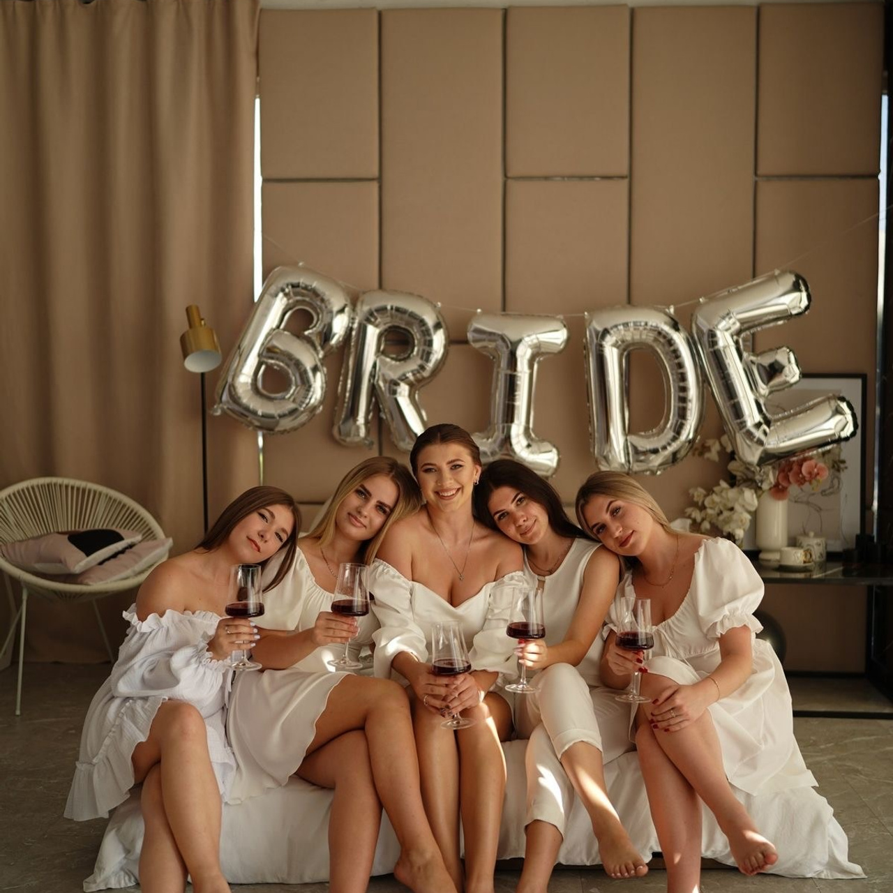 — Девичники