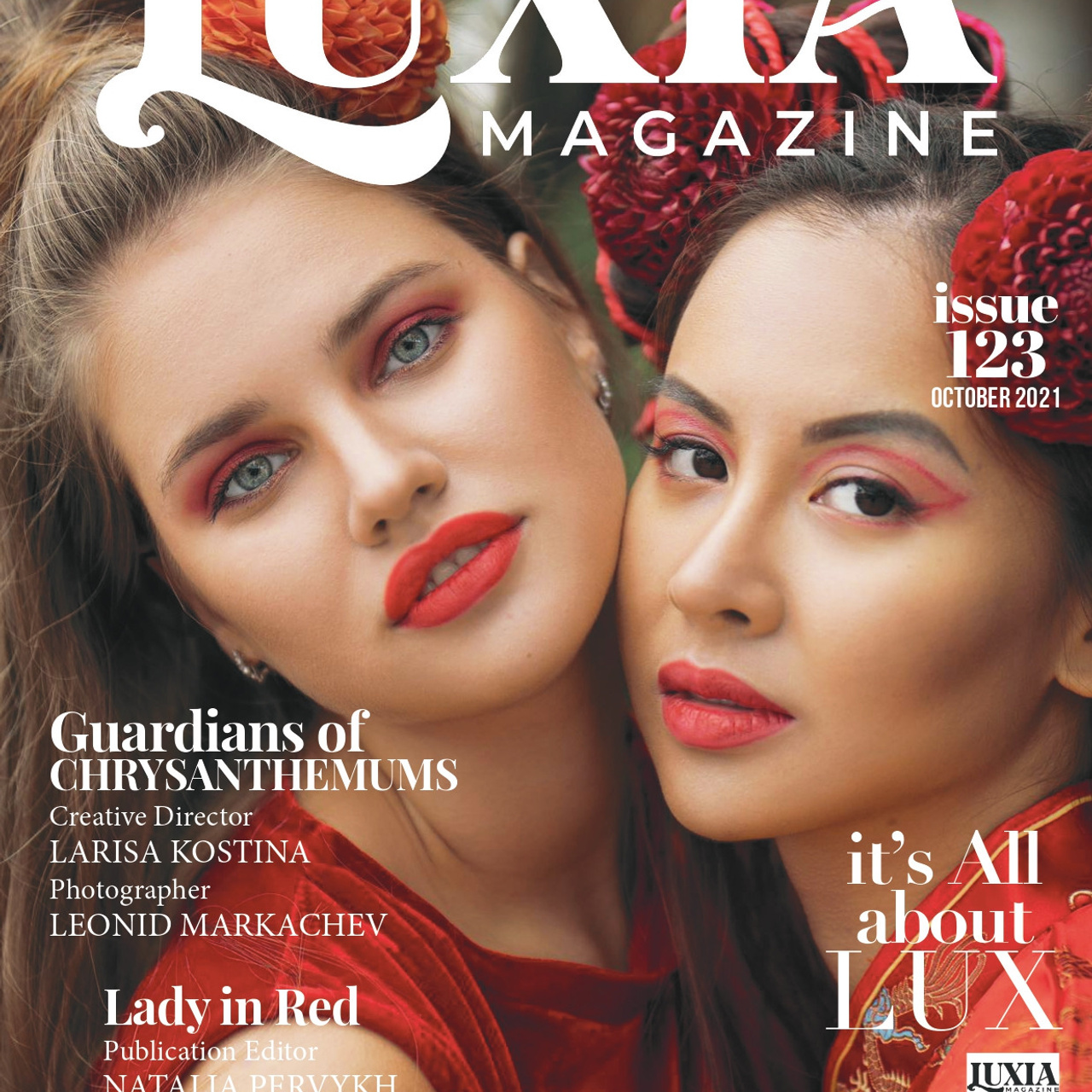 Обложка в журнале. Фотосессия двух девушек в японском стиле и костюмах