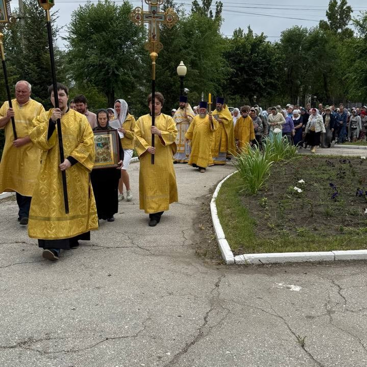 Престольный праздник во Всехсвятском храме. Саратовское Юго-Западное благочиние