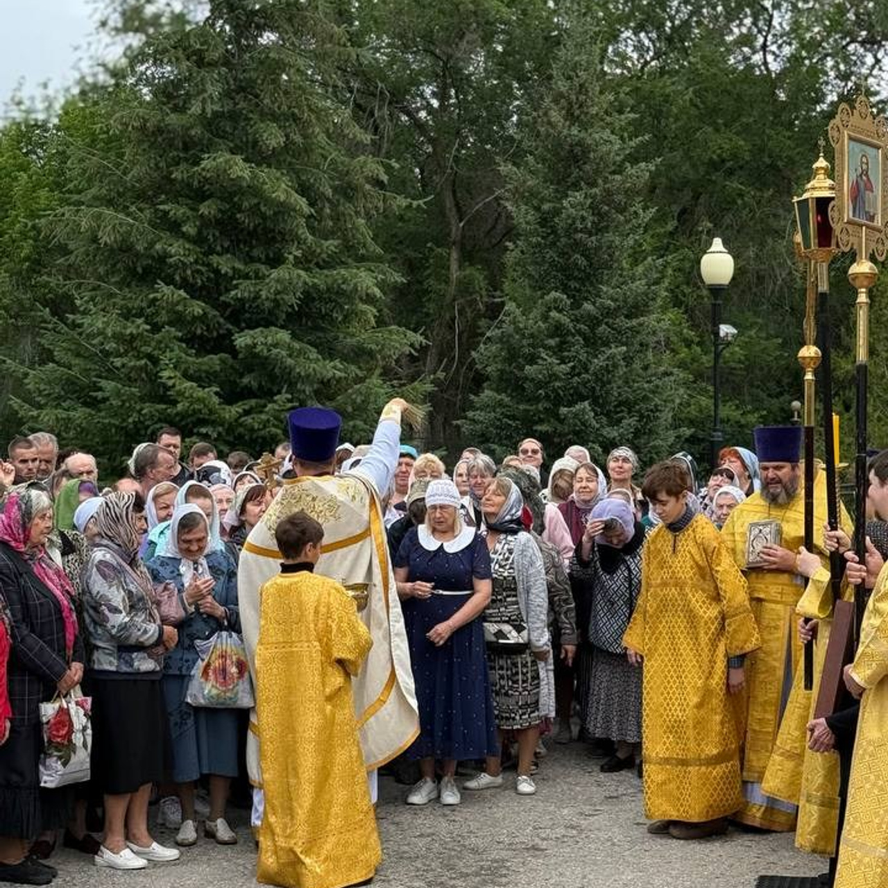 Престольный праздник во Всехсвятском храме. Саратовское Юго-Западное благочиние