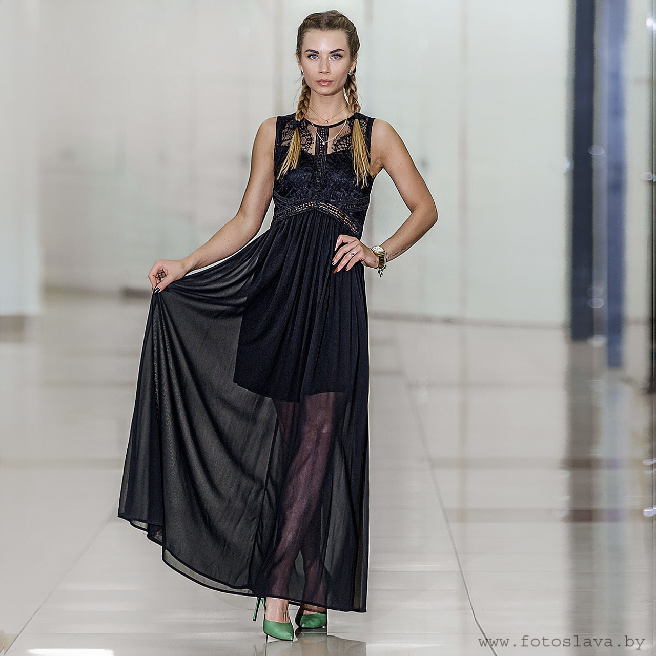 Рекламная фотосессия для бутика женской одежды. Свадебный фотограф в Барановичах Вячеслав Шах-Гусейнов, фотошкола