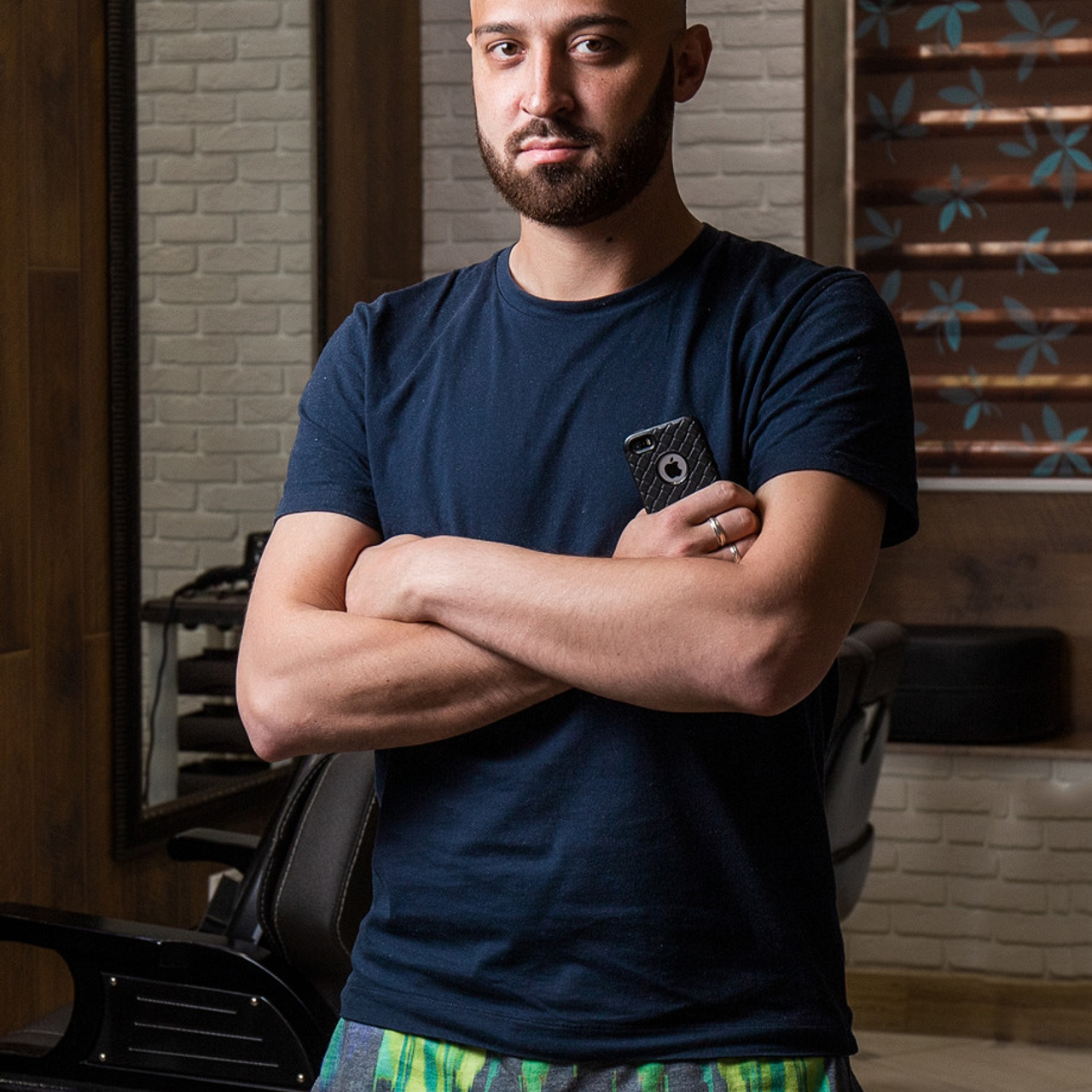 Бизнес портрет Алматы Фотосессия в студии