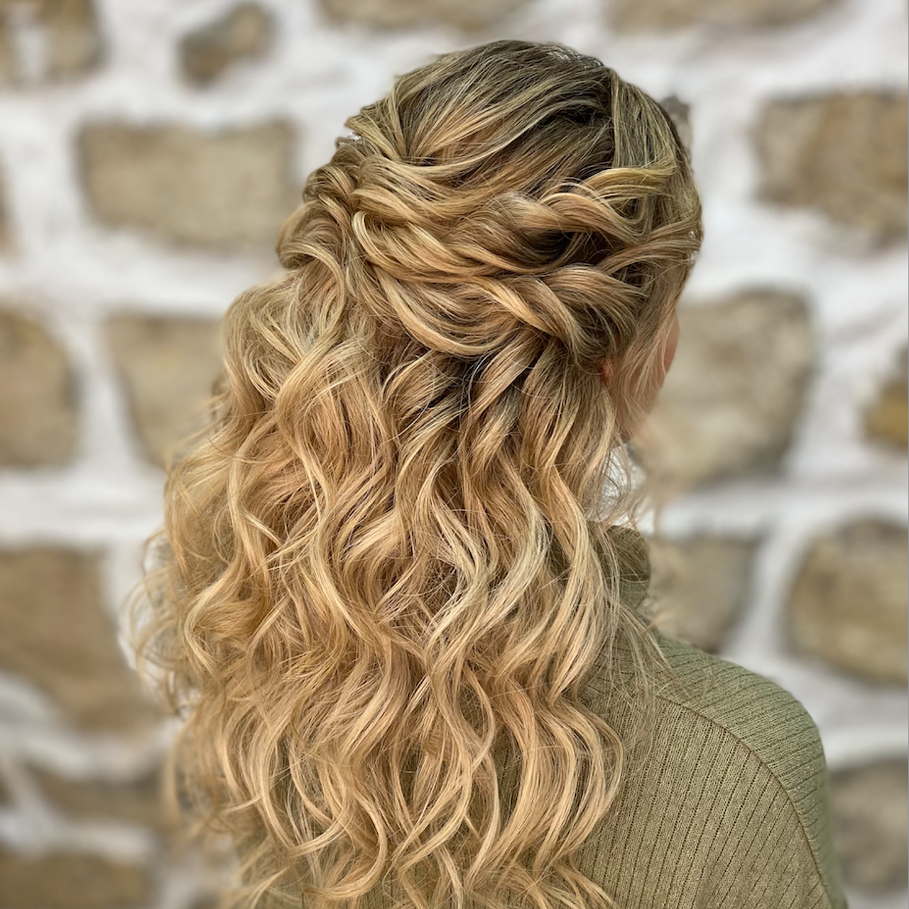 Портфолио Елены Геор. Салон свадебных стилистов