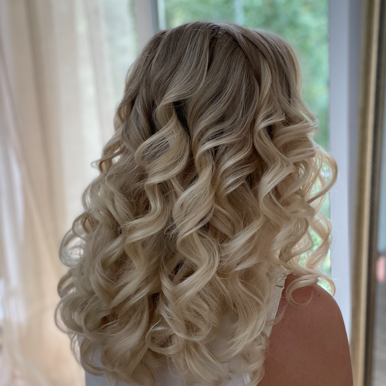 Портфолио Екатерина Бессоновой —ведущий стилист. Салон свадебных стилистов