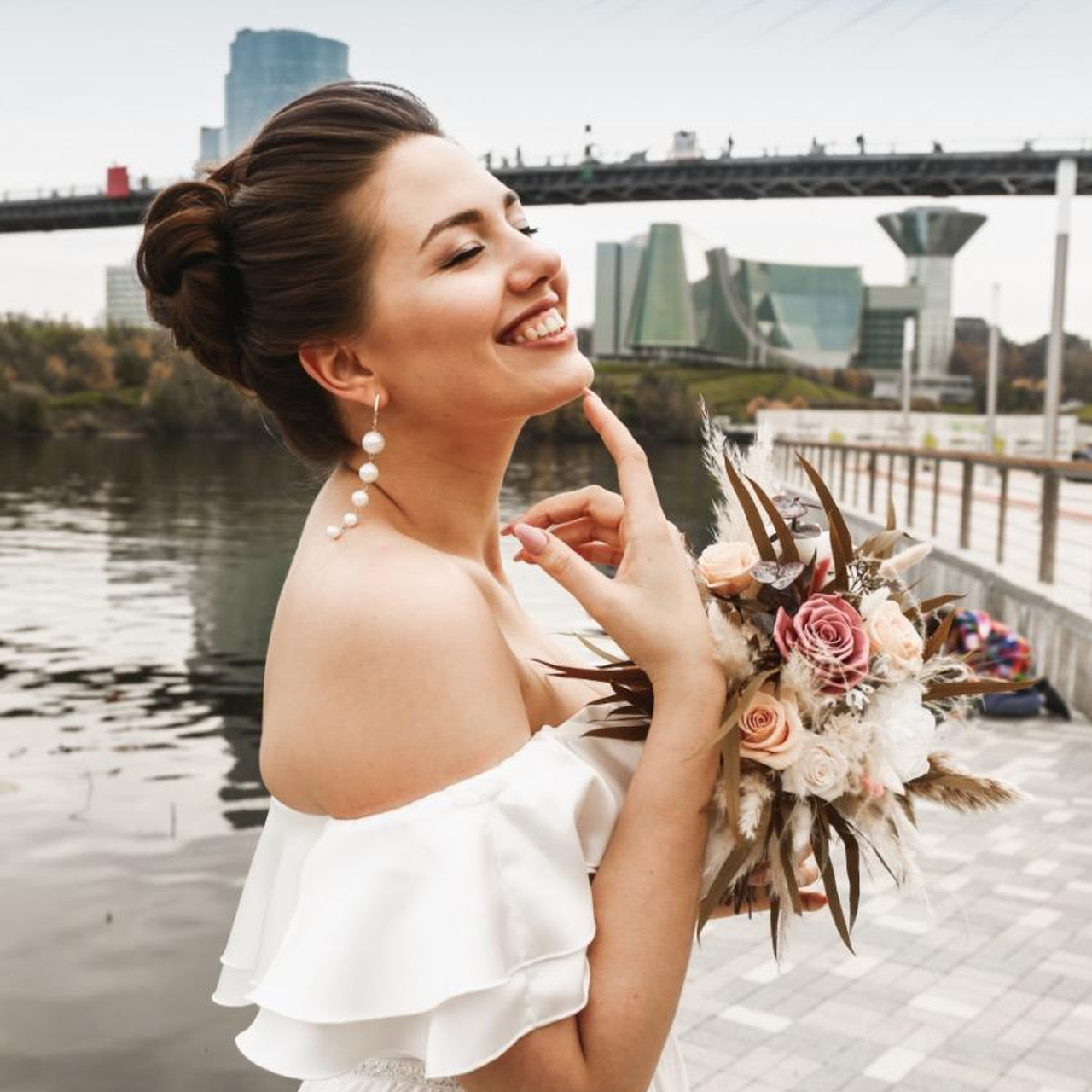 Портфолио Екатерина Бессоновой —ведущий стилист. Салон свадебных стилистов